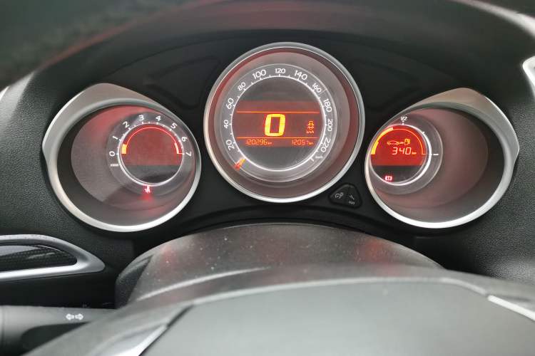 Used Citroen C4L 2014 1.8L Intelligent Drive Manual Version – Dynamic Edition Instrument Cluster