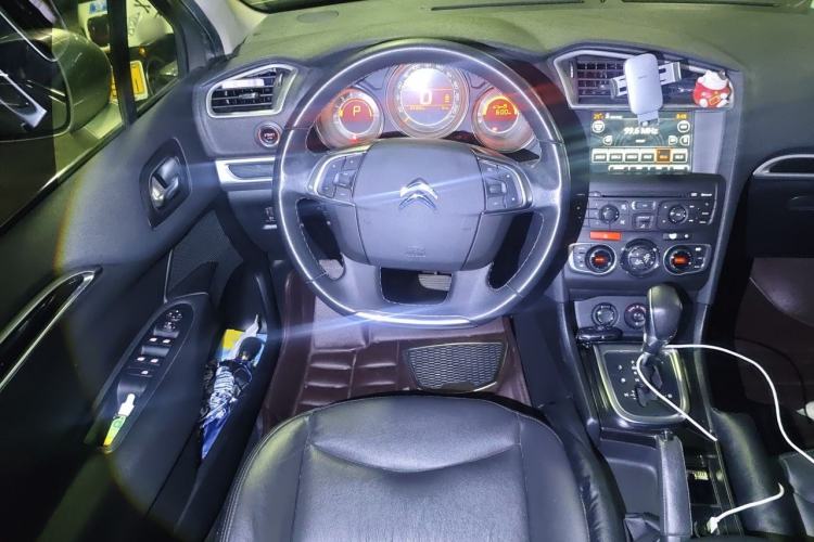 Used Citroen C4L 2014 1.8L Intelligent Drive Automatic Dynamic Model Steering Wheel