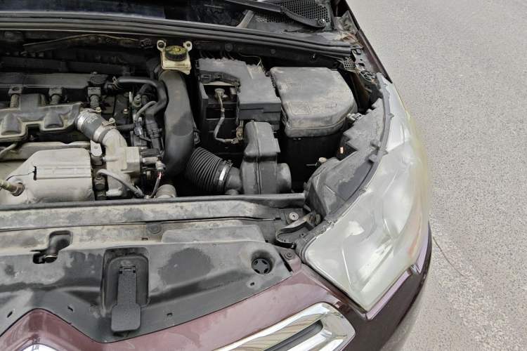 Used Citroen C4L 2014 1.6THP Intelligent Drive Automatic Dynamic Model Engine Bay Left