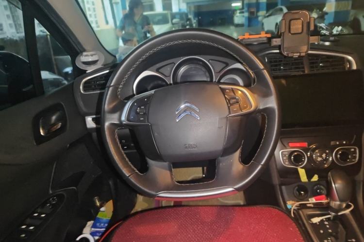 Used Citroen C4L 2014 1.6THP Connected Car Version Automatic Dynamic Model Steering Wheel