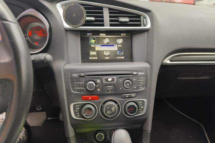 Used Citroen C4L 2014 1.8L Intelligent Drive Automatic Dynamic Model Audio And AC Panel