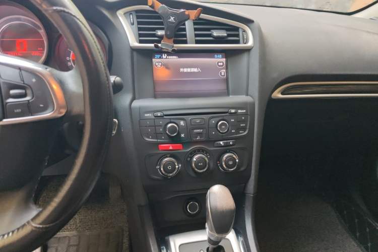 Used Citroen C4L 2014 1.8L Intelligent Drive Automatic Enjoyment Model Audio And AC Panel