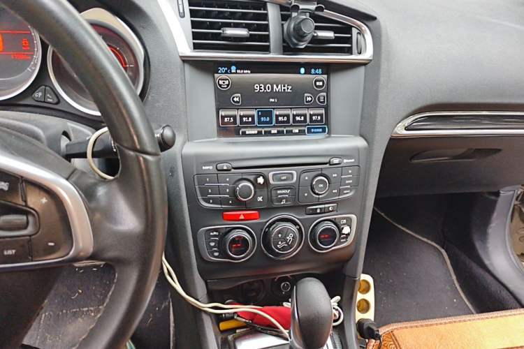 Used Citroen C4L 2014 1.6THP Intelligent Drive Automatic Dynamic Model Audio And AC Panel