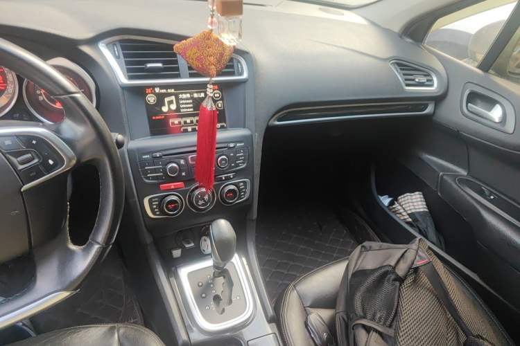 Used Citroen C4L 2014 1.6THP Intelligent Drive Automatic Dynamic Model Audio And AC Panel