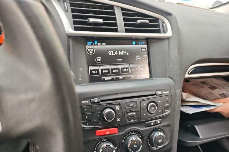 Used Citroen C4L 2014 1.8L Intelligent Drive Automatic Enjoyment Model Audio And AC Panel