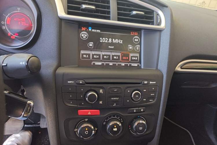 Used Citroen C4L 2014 1.8L Intelligent Drive Automatic Enjoyment Model Audio And AC Panel