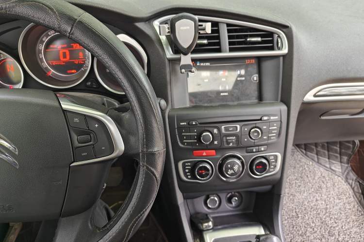 Used Citroen C4L 2014 1.6THP Intelligent Drive Automatic Dynamic Model Audio And AC Panel