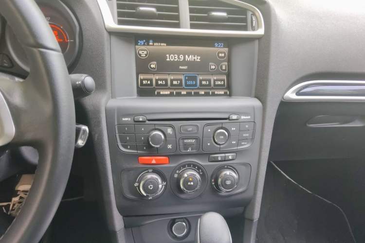 Used Citroen C4L 2014 1.8L Intelligent Drive Automatic Enjoyment Model Audio And AC Panel