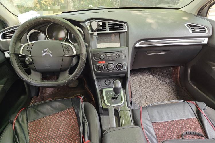 Used Citroen C4L 2014 1.6THP Intelligent Drive Automatic Dynamic Model Center Console