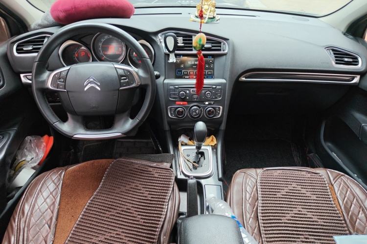 Used Citroen C4L 2014 1.8L Intelligent Drive Automatic Dynamic Model Center Console