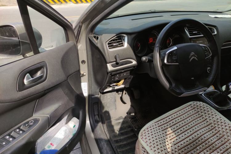 Used Citroen C4L 2014 1.8L Intelligent Drive Manual Enjoyment Model Driver Seat