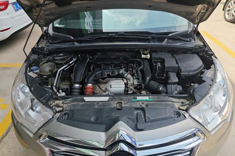 Used Citroen C4L 2014 1.6THP Intelligent Drive Automatic Dynamic Model Engine Bay
