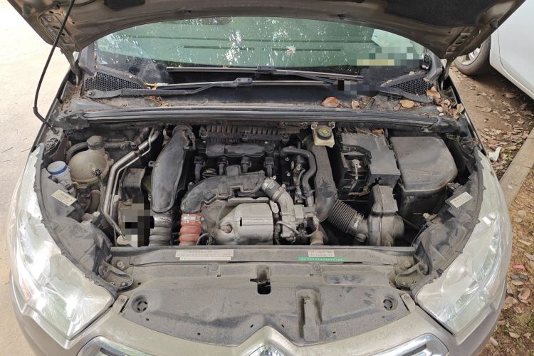 Used Citroen C4L 2014 1.6THP Intelligent Drive Automatic Dynamic Model Engine Bay