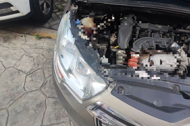 Used Citroen C4L 2014 1.6THP Intelligent Drive Automatic Dynamic Model Engine Bay Right