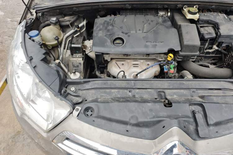 Used Citroen C4L 2014 1.8L Intelligent Drive Automatic Dynamic Model Engine Bay Right
