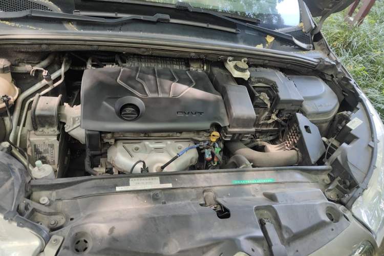 Used Citroen C4L 2014 1.8L Intelligent Drive Automatic Dynamic Model Engine Bay