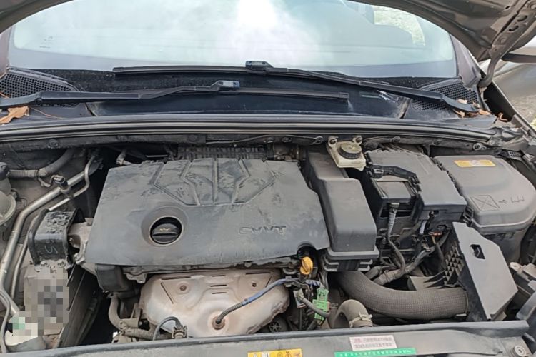 Used Citroen C4L 2014 1.8L Intelligent Drive Manual Version – Dynamic Edition Engine Bay