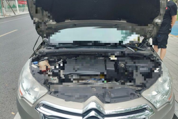 Used Citroen C4L 2014 1.8L Intelligent Drive Automatic Dynamic Model Engine Bay
