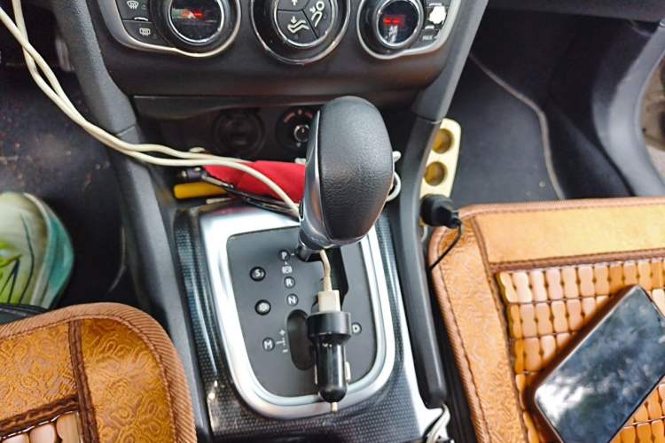 Used Citroen C4L 2014 1.6THP Intelligent Drive Automatic Dynamic Model Gear Lever