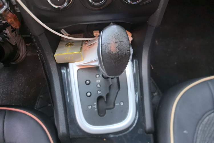 Used Citroen C4L 2014 1.8L Intelligent Drive Automatic Enjoyment Model Gear Lever