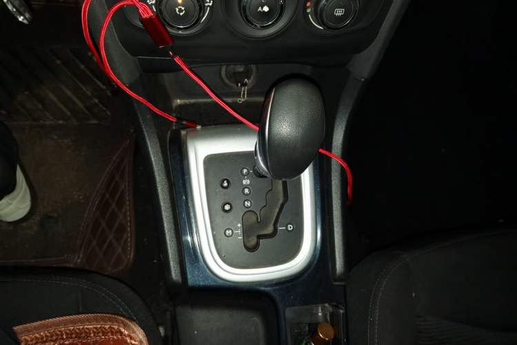Used Citroen C4L 2014 1.8L Intelligent Drive Automatic Enjoyment Model Gear Lever