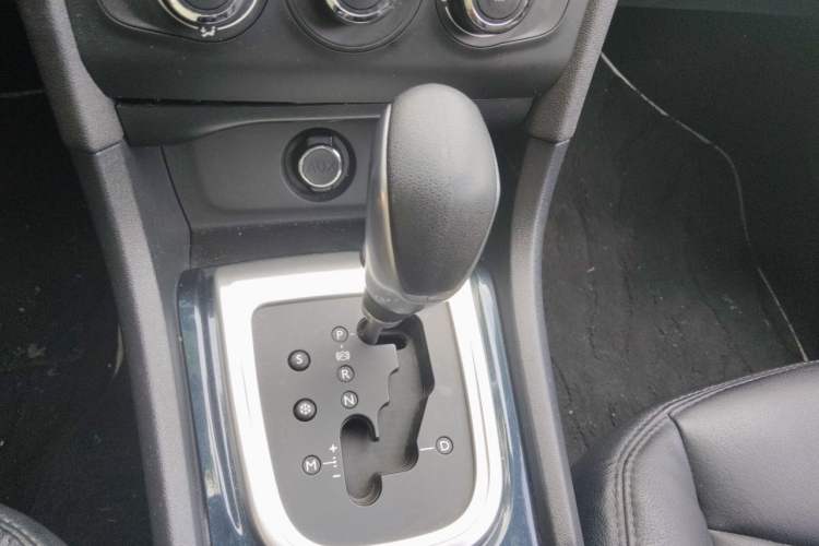Used Citroen C4L 2014 1.8L Intelligent Drive Automatic Enjoyment Model Gear Lever