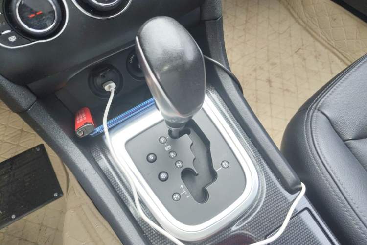 Used Citroen C4L 2014 1.8L Intelligent Drive Automatic Dynamic Model Gear Lever