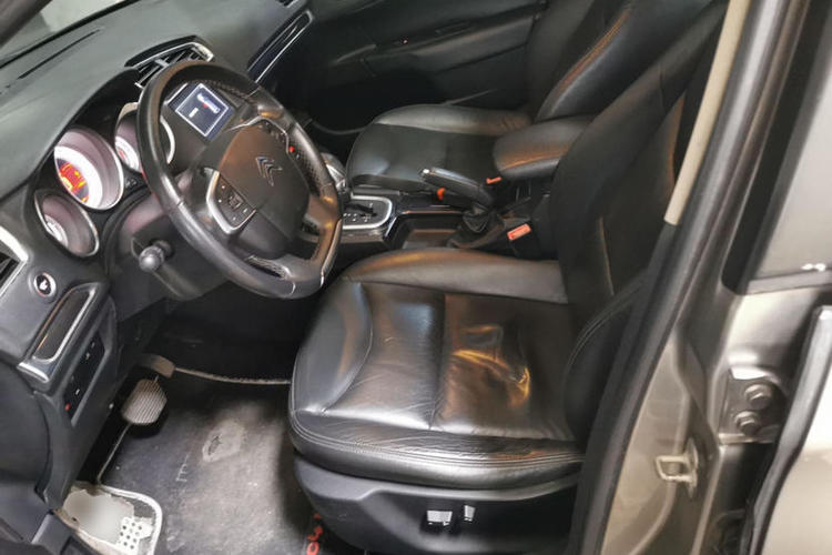 Used Citroen C4L 2014 1.6THP Connected Car Version Automatic Dynamic Model Interior 4