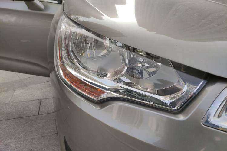 Used Citroen C4L 2014 1.8L Intelligent Drive Manual Enjoyment Model Right Front Headlight