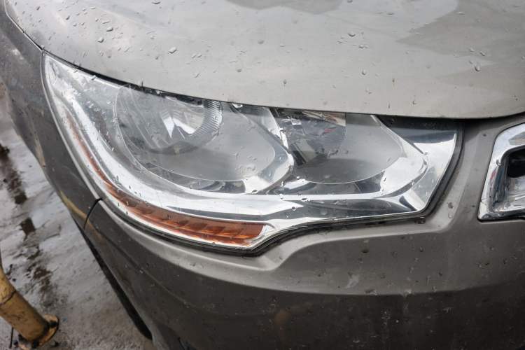 Used Citroen C4L 2014 1.8L Intelligent Drive Automatic Dynamic Model Right Front Headlight