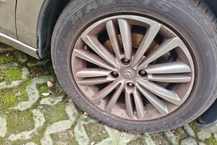 Used Citroen C4L 2014 1.8L Intelligent Drive Automatic Enjoyment Model Right Front Wheel Hub