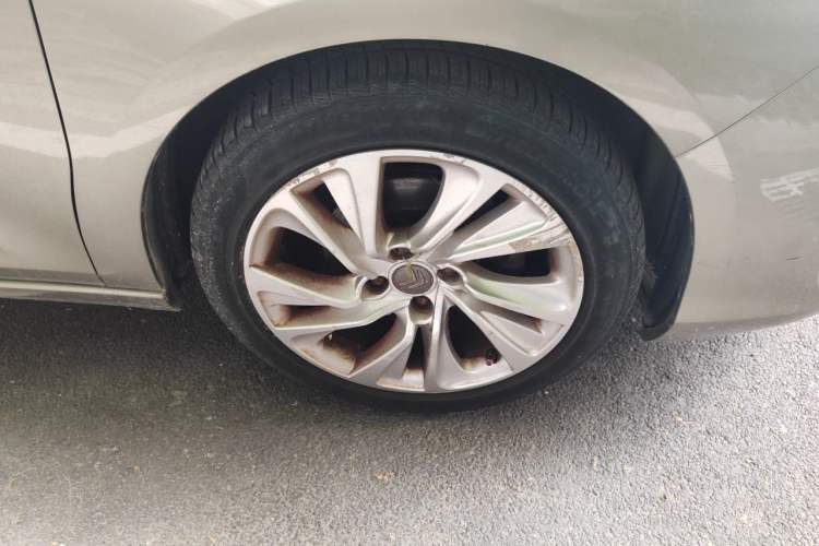 Used Citroen C4L 2014 1.6THP Intelligent Drive Automatic Dynamic Model Right Front Wheel Hub