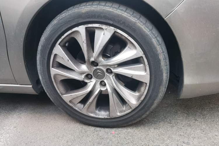 Used Citroen C4L 2014 1.6THP Intelligent Drive Automatic Dynamic Model Right Front Wheel Hub