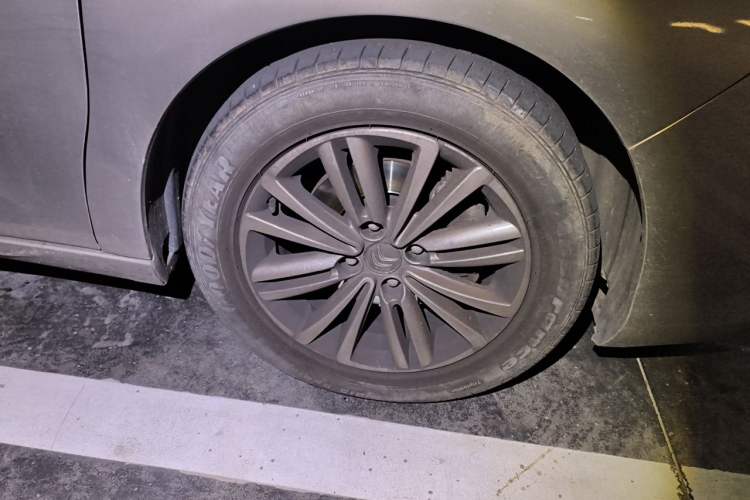 Used Citroen C4L 2014 1.8L Intelligent Drive Automatic Enjoyment Model Right Front Wheel Hub