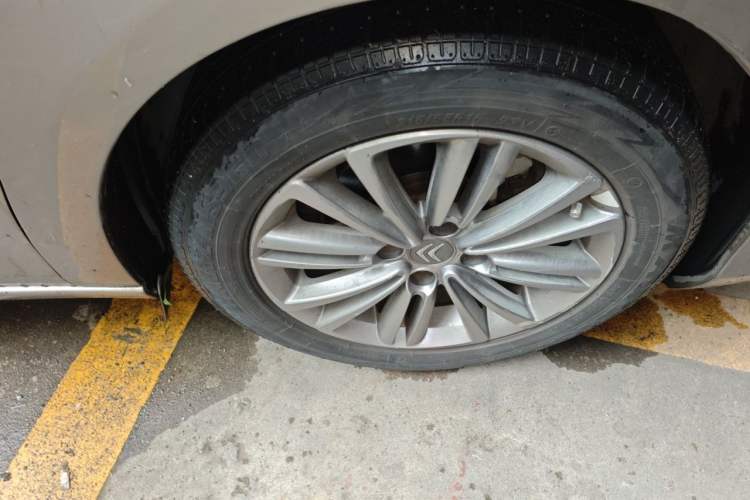 Used Citroen C4L 2014 1.8L Intelligent Drive Automatic Dynamic Model Right Front Wheel Hub