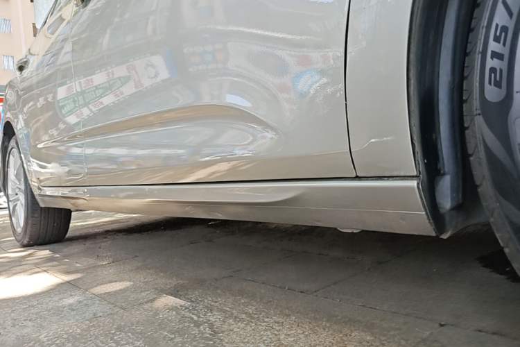 Used Citroen C4L 2014 1.6THP Intelligent Drive Automatic Dynamic Model Right Side Sill
