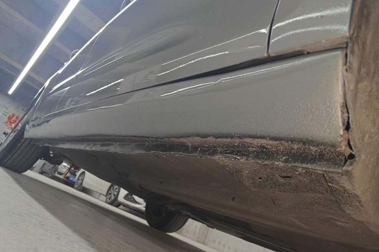 Used Citroen C4L 2014 1.8L Intelligent Drive Automatic Dynamic Model Right Side Sill