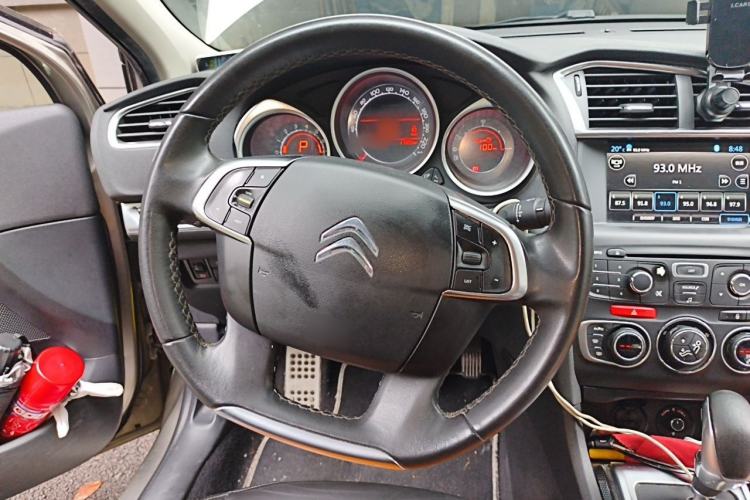 Used Citroen C4L 2014 1.6THP Intelligent Drive Automatic Dynamic Model Steering Wheel