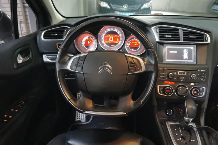Used Citroen C4L 2014 1.6THP Connected Car Version Automatic Dynamic Model Steering Wheel