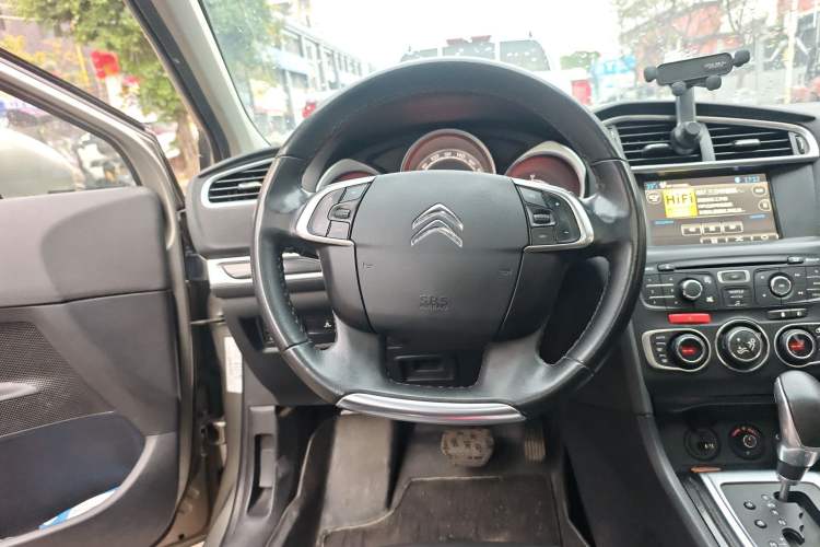 Used Citroen C4L 2014 1.8L Intelligent Drive Automatic Dynamic Model Steering Wheel
