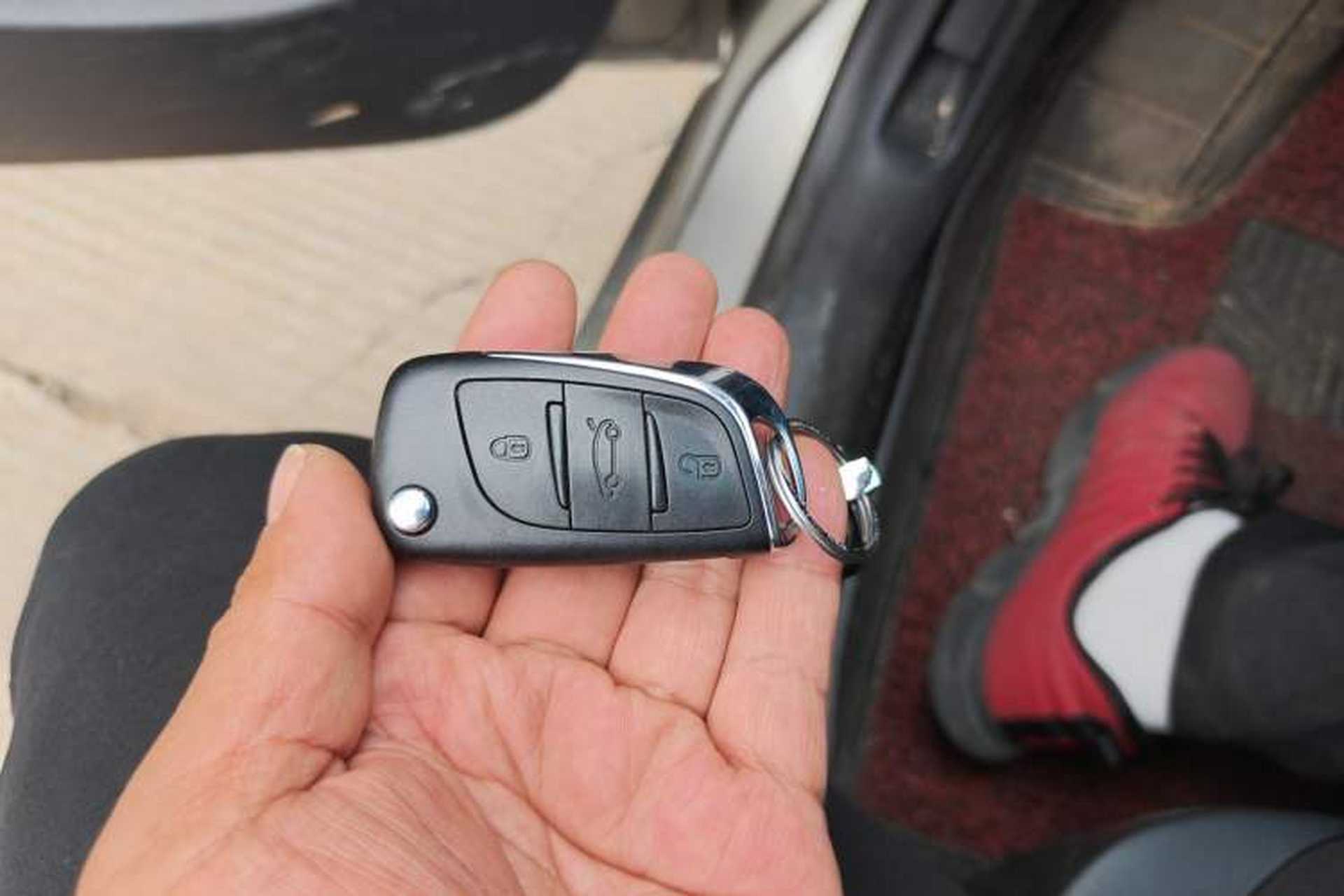 Used Citroen C4L 2014 1.8L Intelligent Drive Automatic Enjoyment Model Vehicle Key