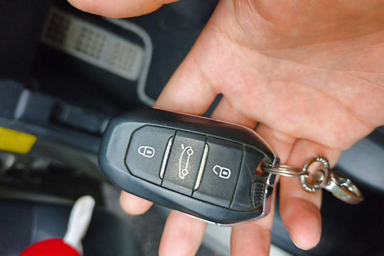Used Citroen C4L 2014 1.6THP Intelligent Drive Automatic Dynamic Model Vehicle Key