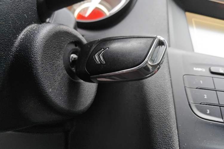 Used Citroen C4L 2014 1.8L Intelligent Drive Automatic Enjoyment Model Vehicle Key