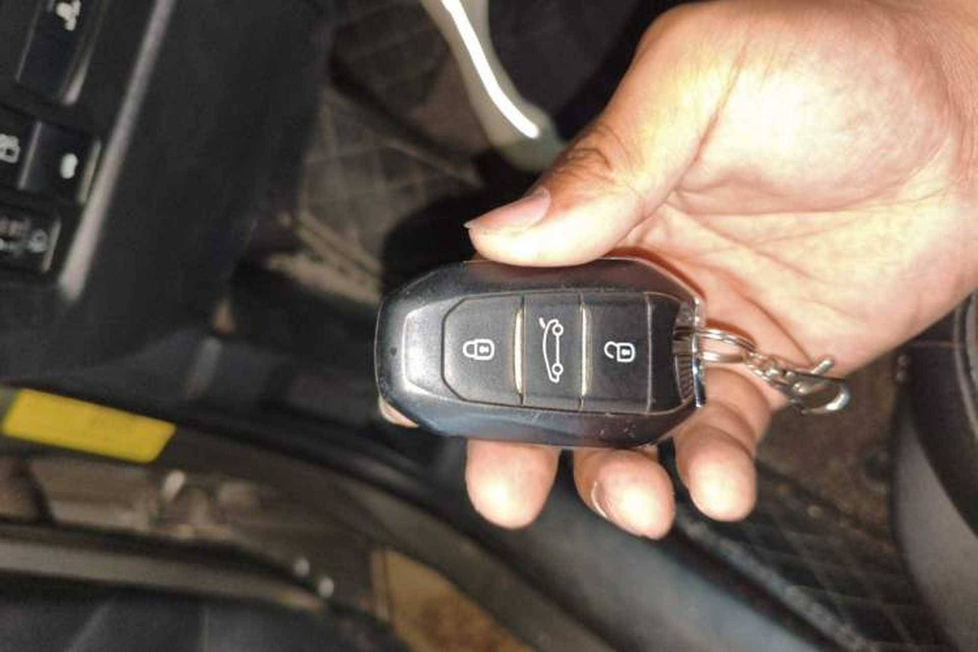 Used Citroen C4L 2014 1.6THP Intelligent Drive Automatic Dynamic Model Vehicle Key
