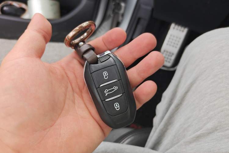 Used Citroen C4L 2014 1.6THP Intelligent Drive Automatic Dynamic Model Vehicle Key
