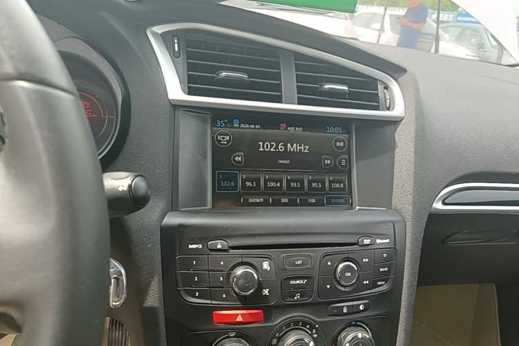 Used Citroen C4L 2014 1.8L Intelligent Drive Automatic Enjoyment Model Audio And AC Panel