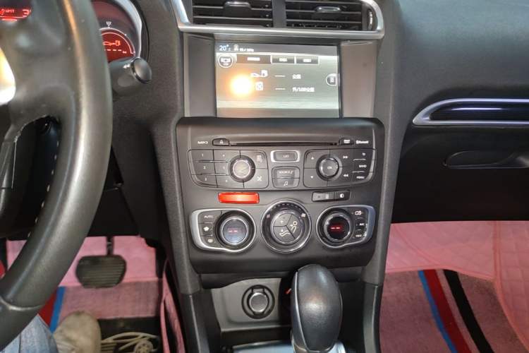 Used Citroen C4L 2014 1.6THP Intelligent Drive Automatic Dynamic Model Audio And AC Panel