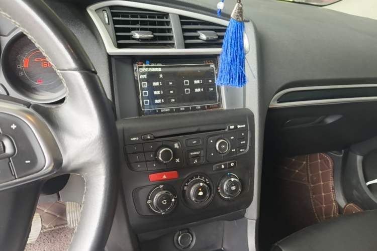 Used Citroen C4L 2014 1.8L Intelligent Drive Manual Enjoyment Model Audio And AC Panel