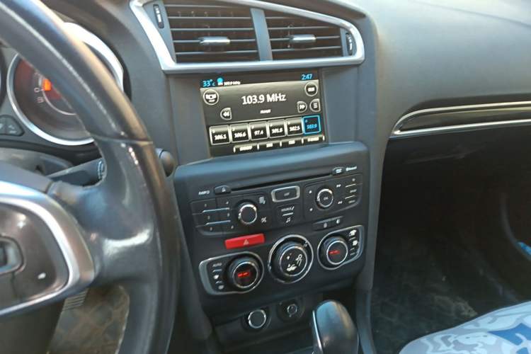 Used Citroen C4L 2014 1.6THP Intelligent Drive Automatic Dynamic Model Audio And AC Panel