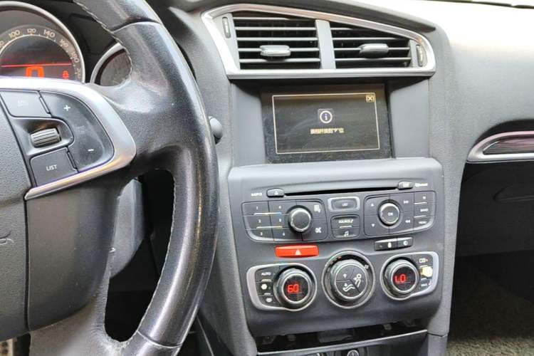 Used Citroen C4L 2014 1.6THP Intelligent Drive Automatic Dynamic Model Audio And AC Panel